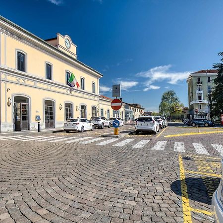 Angolo Alla Stazione - Bilocale Ristrutturato Zona Stazione E Ospedali パヴィーア エクステリア 写真